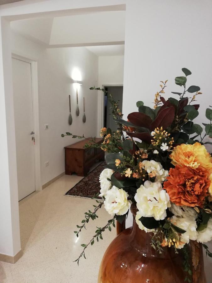 Готель Ostuni Crispi House Екстер'єр фото
